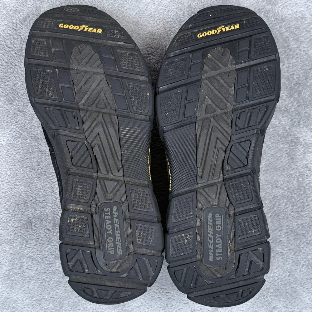 Skechers Respected Calum Goodyear Shoes‎ Mens 10.5 Black Slip On Relaxed Fit